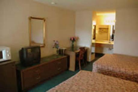 Lakeview Inn Willmar Room photo